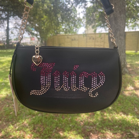 New Juicy Couture Shoulder Bag
Liquorice Be Classic II Shoulder Bag
New - Picture 3 of 13